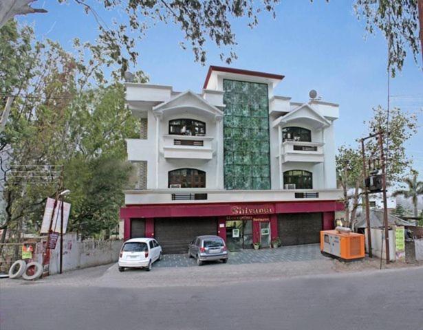 Shivanta Residency Hotell Rishīkesh Exteriör bild
